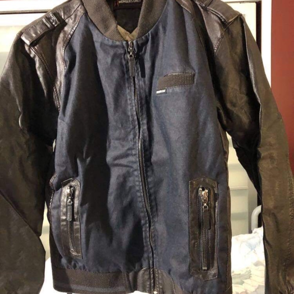 MEMBERS ONLY BOMBER JACKET